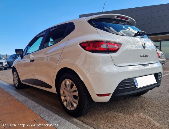 Renault Clio 4 BUSINESS TCE 75CV.  MUY BUEN ESTADO - Mollet