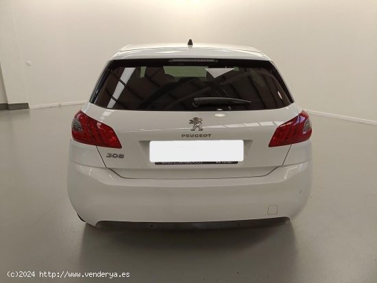 Peugeot 308 5P BlueHDi 100 S&S 6 Vel. MAN Style - Sevilla