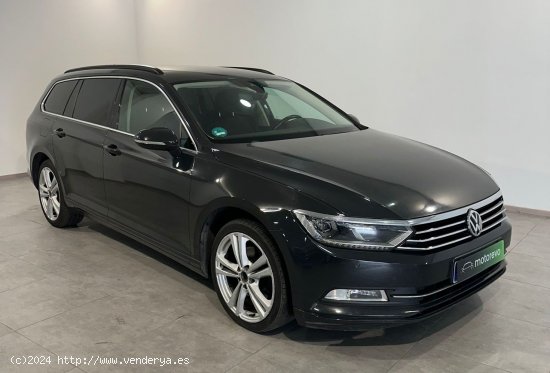 Volkswagen Passat Variant 2.0 - Sevilla