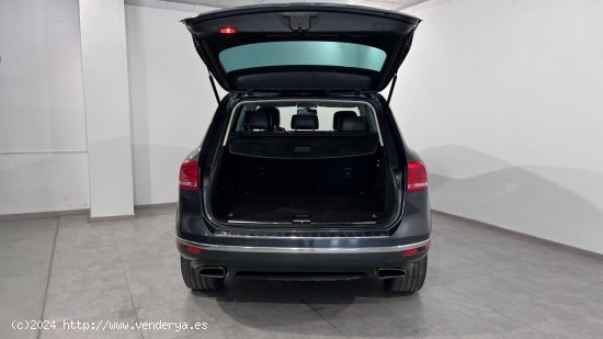 Volkswagen Touareg 3.0TDI V6 BMT PREMIUM 193KW TIPTRONIC - Sevilla