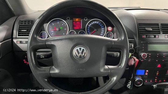 Volkswagen Touareg 4WD 2.5 TDi Tiptronic - Sevilla