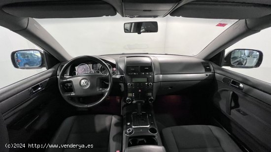 Volkswagen Touareg 4WD 2.5 TDi Tiptronic - Sevilla