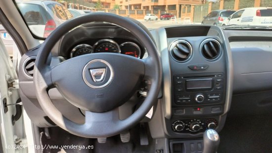 Dacia Duster 1.6 GLP AMBIANCE - Madrid