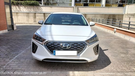 Hyundai IONIQ 1.6 GDI PHEV - Madrid