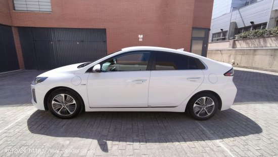 Hyundai IONIQ 1.6 GDI PHEV - Madrid