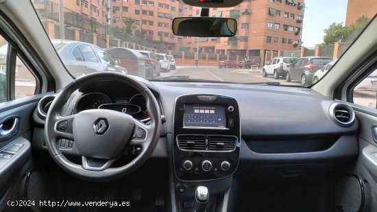 Renault Clio 0.9 TCe LIMITED ENERGY - Madrid