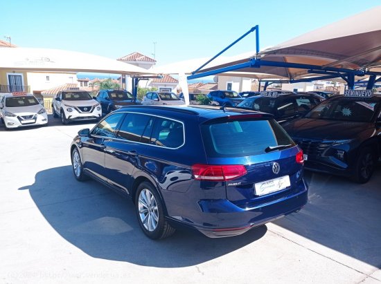 Volkswagen Passat 1.6 TDI 120CV DSG ADVANCE VARIANT - Manilva