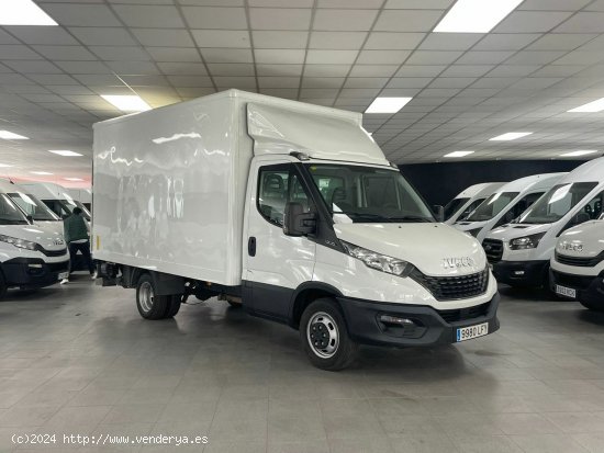 Iveco Daily 35C16  CARROZADO PLATAFORMA ELEVADORA - Lugo