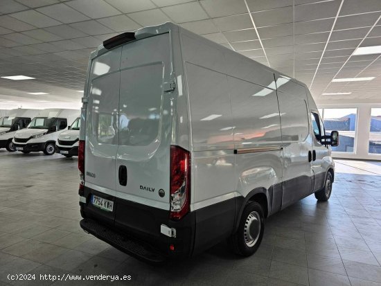 Iveco Daily L3H2 35S16 2.3TD 156CV - Lugo