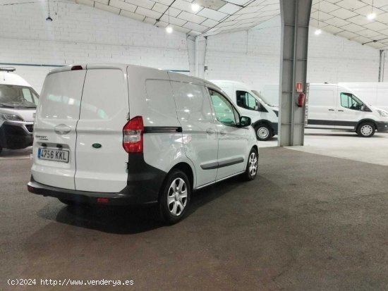 Ford Transit Courier 1.5TDCI 76CV TREND - Lugo