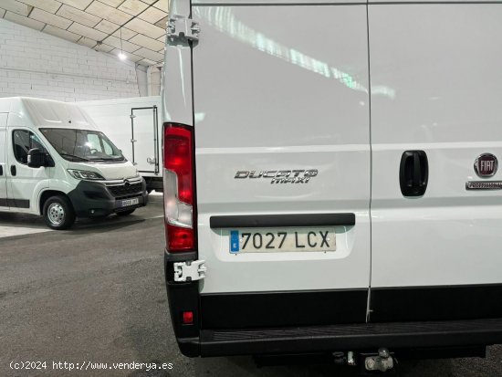 Fiat Ducato MAXI DOBLE PUERTA LATERAL L4 H2 2.3 140CV - Lugo