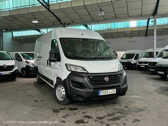 Fiat Ducato MAXI DOBLE PUERTA LATERAL L4 H2 2.3 140CV - Lugo