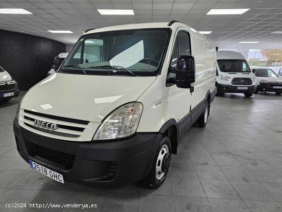 Iveco Daily L1 H1 DOBLE RUEDA  35C12 - Lugo