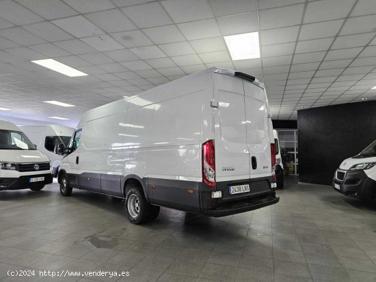 Iveco Daily 35C14 DOBLE RUEDA L4 H2 17M EXTRALARGA 2.3TD 136CV - Lugo