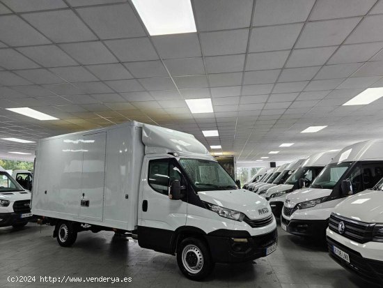 Iveco Daily 35C14 CHASIS CABINA CON PLATAFORMA ELEVADORA 2.3TD 136CV - Lugo