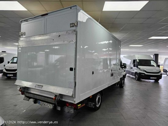 Iveco Daily 35C14 CHASIS CABINA CON PLATAFORMA ELEVADORA 2.3TD 136CV - Lugo