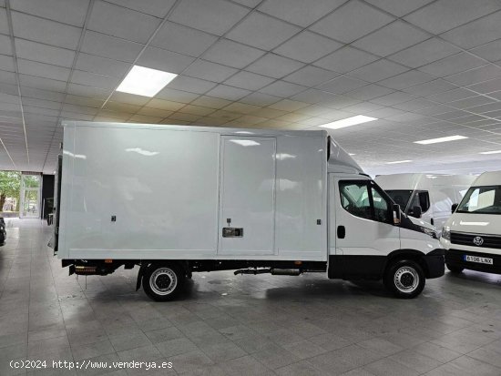 Iveco Daily 35C14 CHASIS CABINA CON PLATAFORMA ELEVADORA 2.3TD 136CV - Lugo