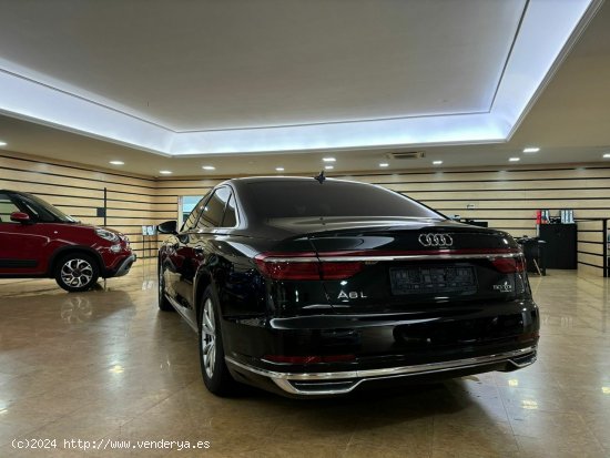 Audi A8 LANG 50 TDI Quattro 285CV - Lugo