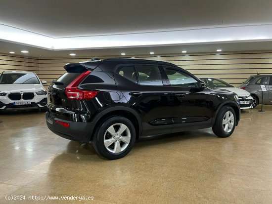 Volvo XC40 2.0 D3 Momentum - Lugo