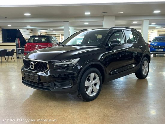 Volvo XC40 2.0 D3 Momentum - Lugo