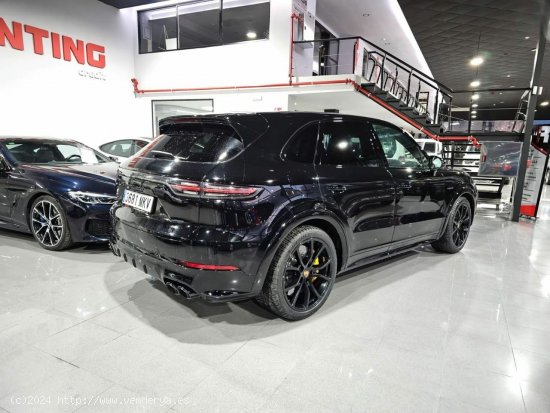 Porsche Cayenne Turbo S EHybrid - Lugo