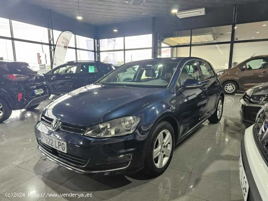 Volkswagen Golf 1.6TDI 105CV - Lugo