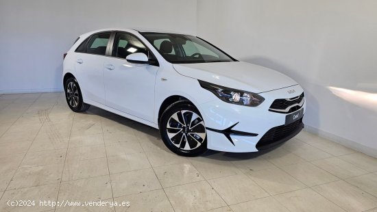 Kia Ceed 1.0 T-GDi 74kW (100CV) Concept - 