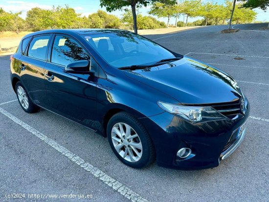 Toyota Auris 1.6i - 