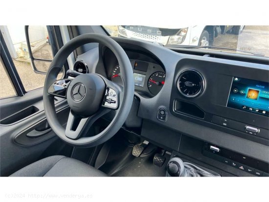 Mercedes Sprinter 215 CDI MEDIO 3.0T TD - 