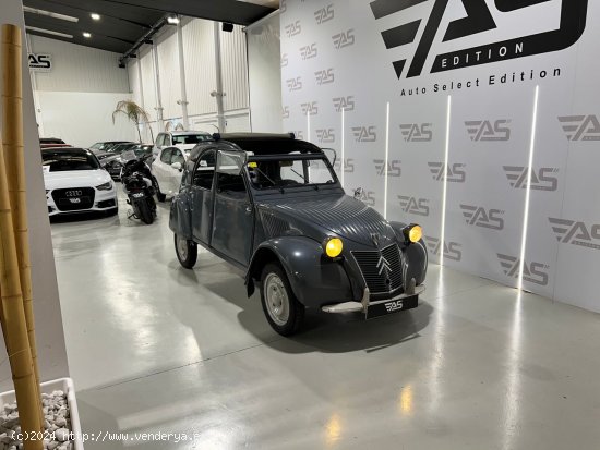 Citroën 2 cv DESCAPOTABLE AZ (1954 – 1963) - Figueres