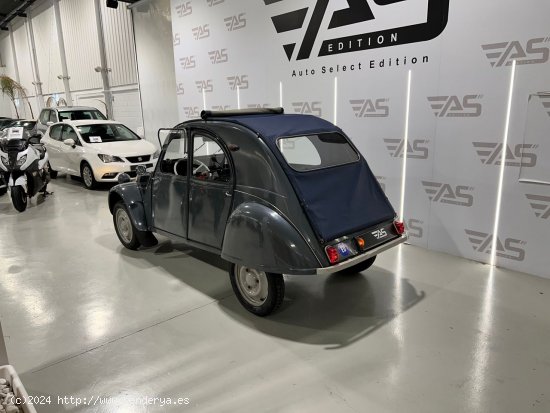 Citroën 2 cv DESCAPOTABLE AZ (1954 – 1963) - Figueres