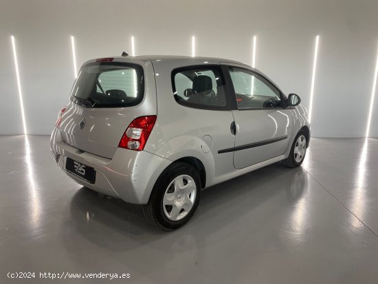 Renault Twingo Dynamique 1.5 dCi 85 eco2 - Figueres