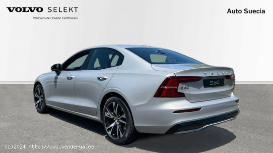 Volvo S60 sedan 2.0 B4 P PLUS DARK DCT 4P - Hernani