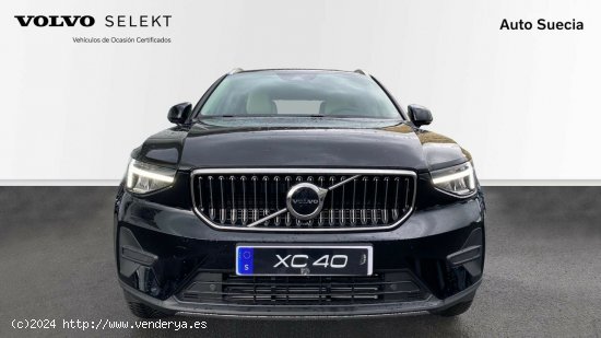 Volvo XC40 Recharge Core, T4 plug-in hybrid, Eléctrico - Hernani