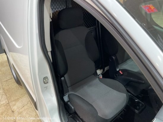 Citroën Berlingo Talla M BlueHDi 75 FEEL - 