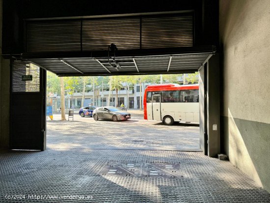 garaje cerrado en venta  en Barcelona - Barcelona