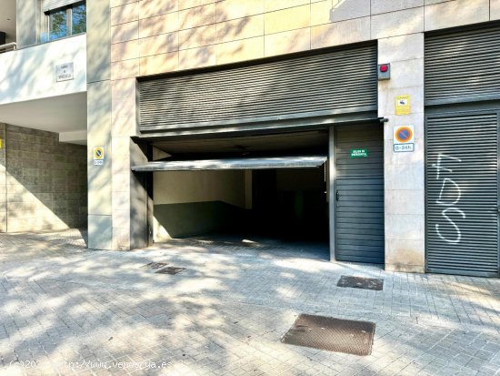 garaje cerrado en venta  en Barcelona - Barcelona