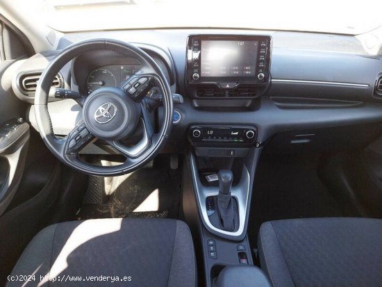 Toyota Yaris 1.5 120H Active Tech - 