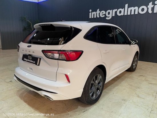 Ford Kuga ST-Line X 1.5T EcoBoost 110kW (150CV) - 