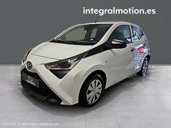 Toyota Aygo 1.0 70 x-play - 