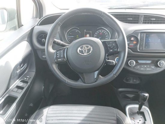 Toyota Yaris 1.5 100H Feel - 