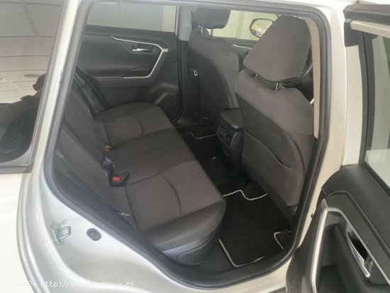 Toyota Rav4 2.5l 220H Advance - 