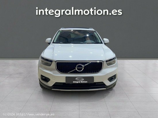 Volvo XC40 2.0 D3 AWD Business Plus - 