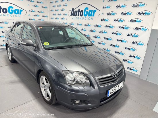  Toyota Avensis 2.2 D-4D Executive - Las Quemadas 