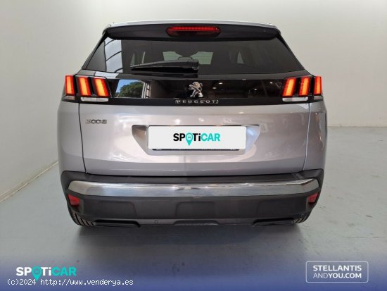 Peugeot 3008 Hybrid 136 Allure eDCS6 - 