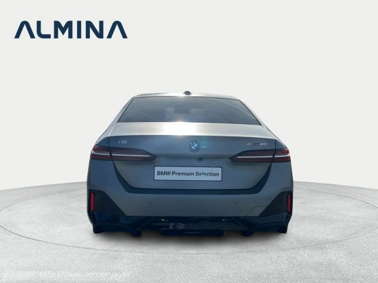 BMW i5 - Granada