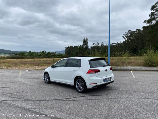 Volkswagen Golf R-line 1.5 TSI DSG - VILAGARCIA DE AROUSA