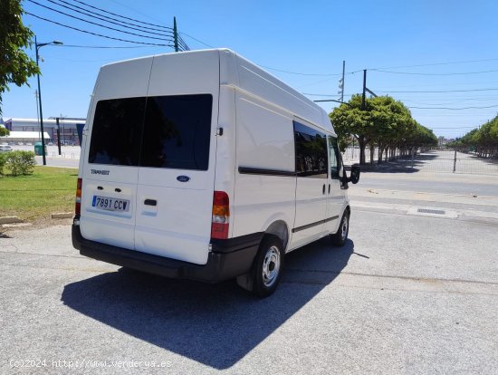 Ford Transit  Minibus y Kombi 280 S COMBI 120CV 6 VELOCIDADES - Malaga