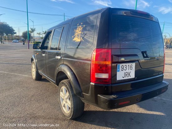 Land-Rover Discovery 2.7HSE V6 190 CV AUTOMATICO VOLANTE A LA DERECHA CERTIFICADO DE KILOMETROS Y CA