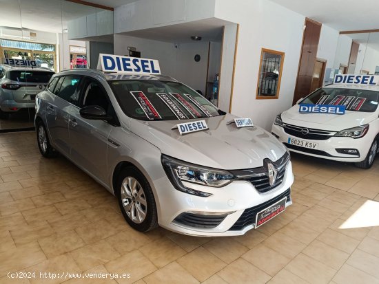 Renault Megane Sport Tourer 1500 BLUE DCI 115CV LIMITED - Alcalá de Henares